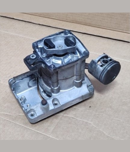 ECHO PB-580H P021048150 CRANKCASE KIT (USED)